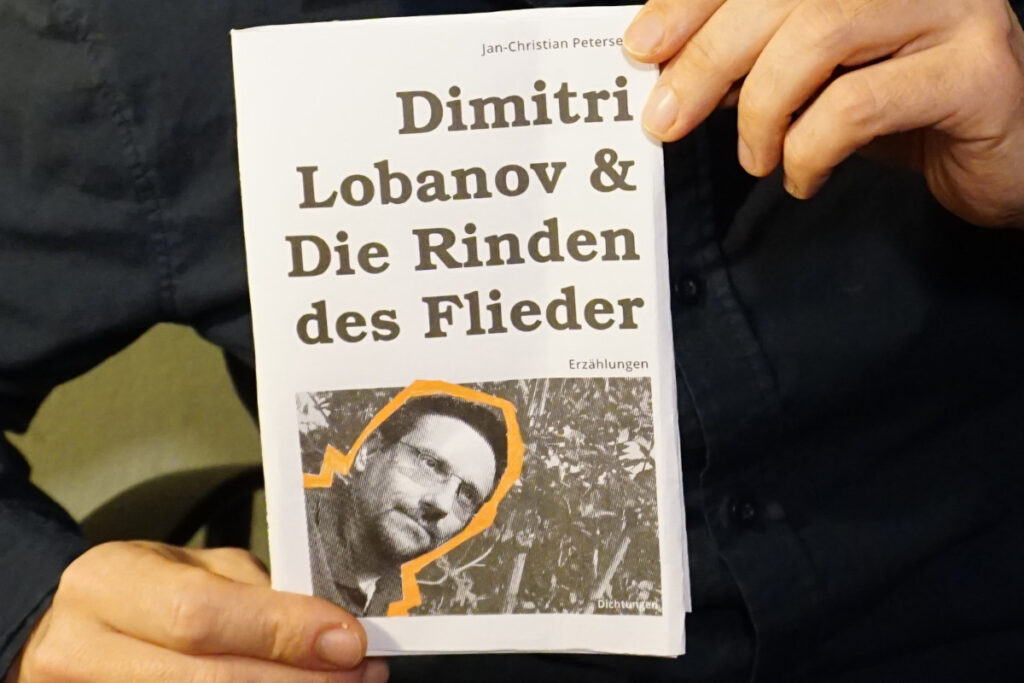 Dimitri Lobanov & Die Rinden des Flieder - Erzählband von Jan-Christian Petersen (Literatur)
